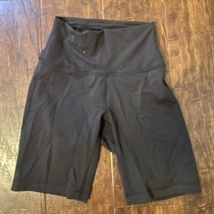 Lululemon women’s biker shorts